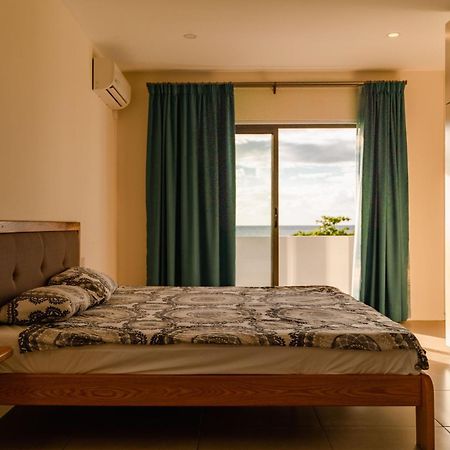 Stella Marris Beachfront Villa Pointe aux Sable Extérieur photo