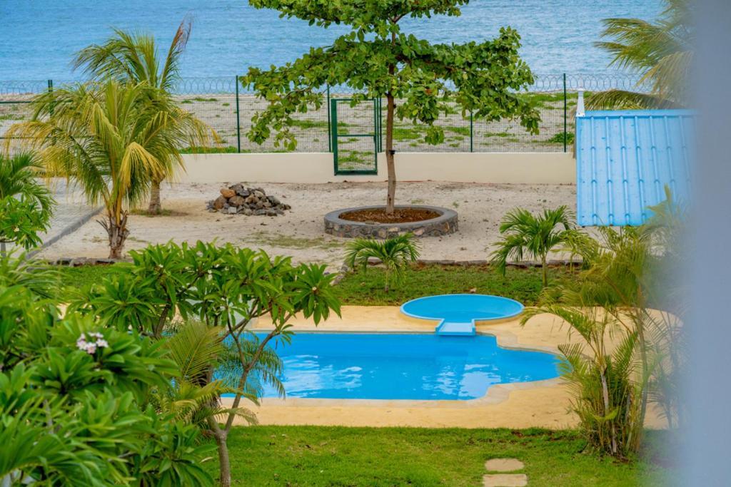 Stella Marris Beachfront Villa Pointe aux Sable Extérieur photo